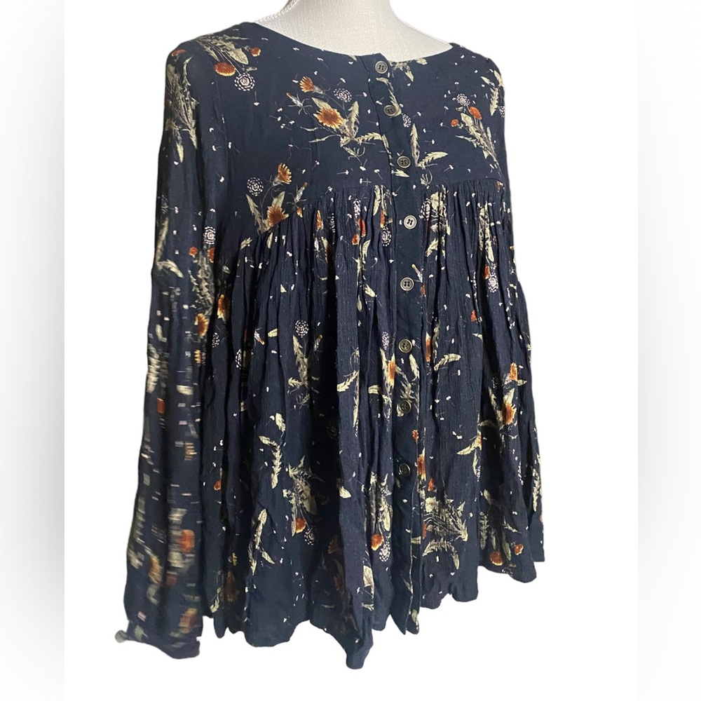 Altar'd state Flowy blouse Size M